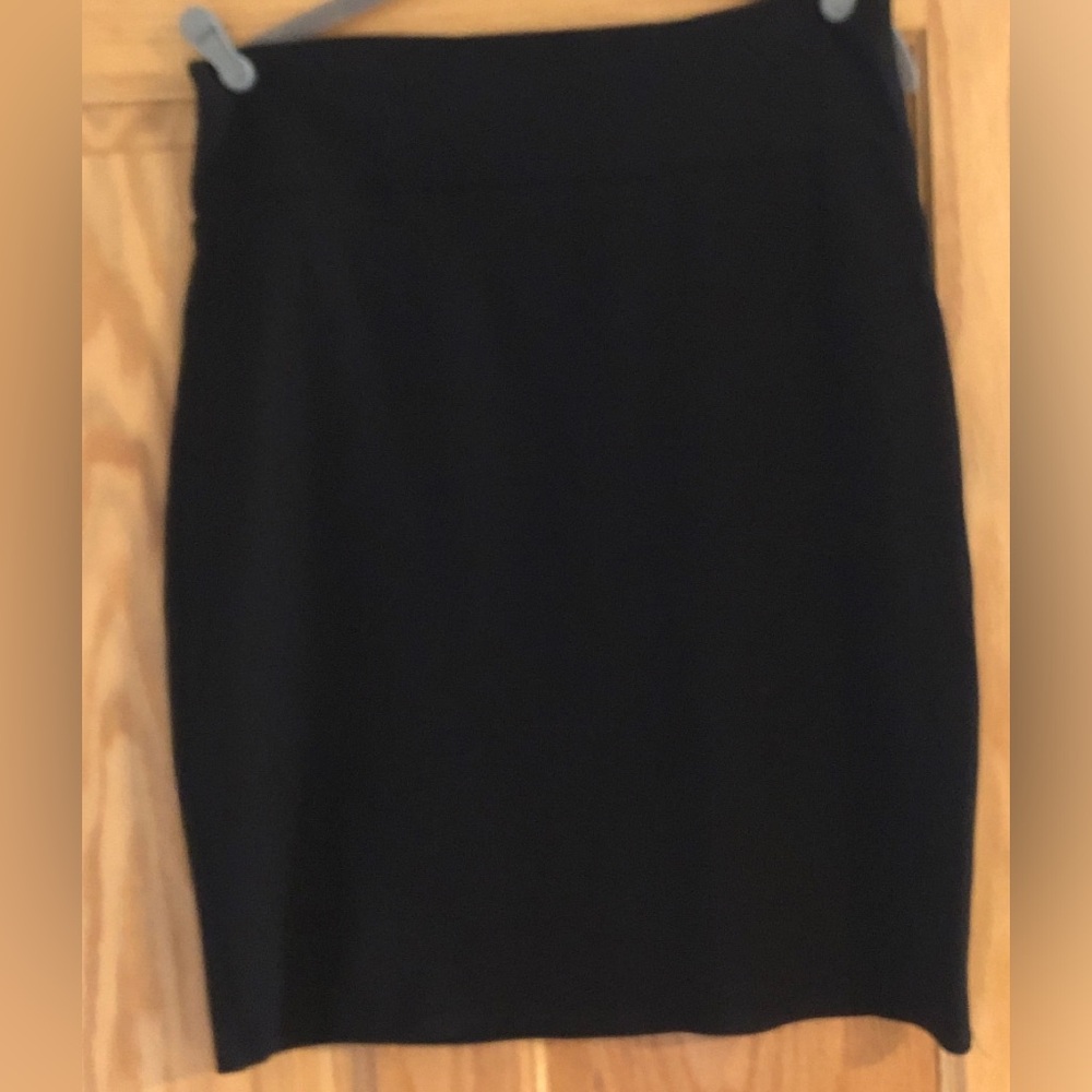 Classic Black Pencil Skirt EUC